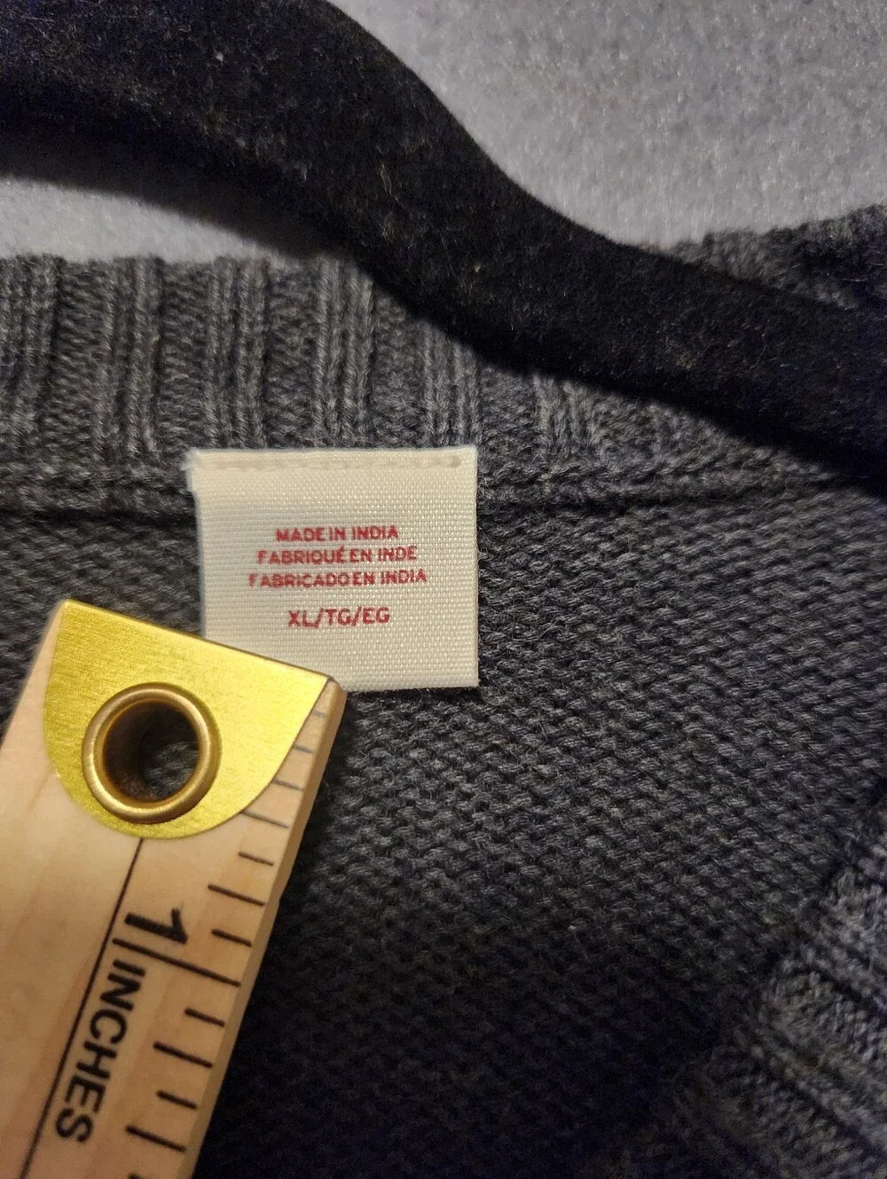 Levis Sweater Men Size XL Gray